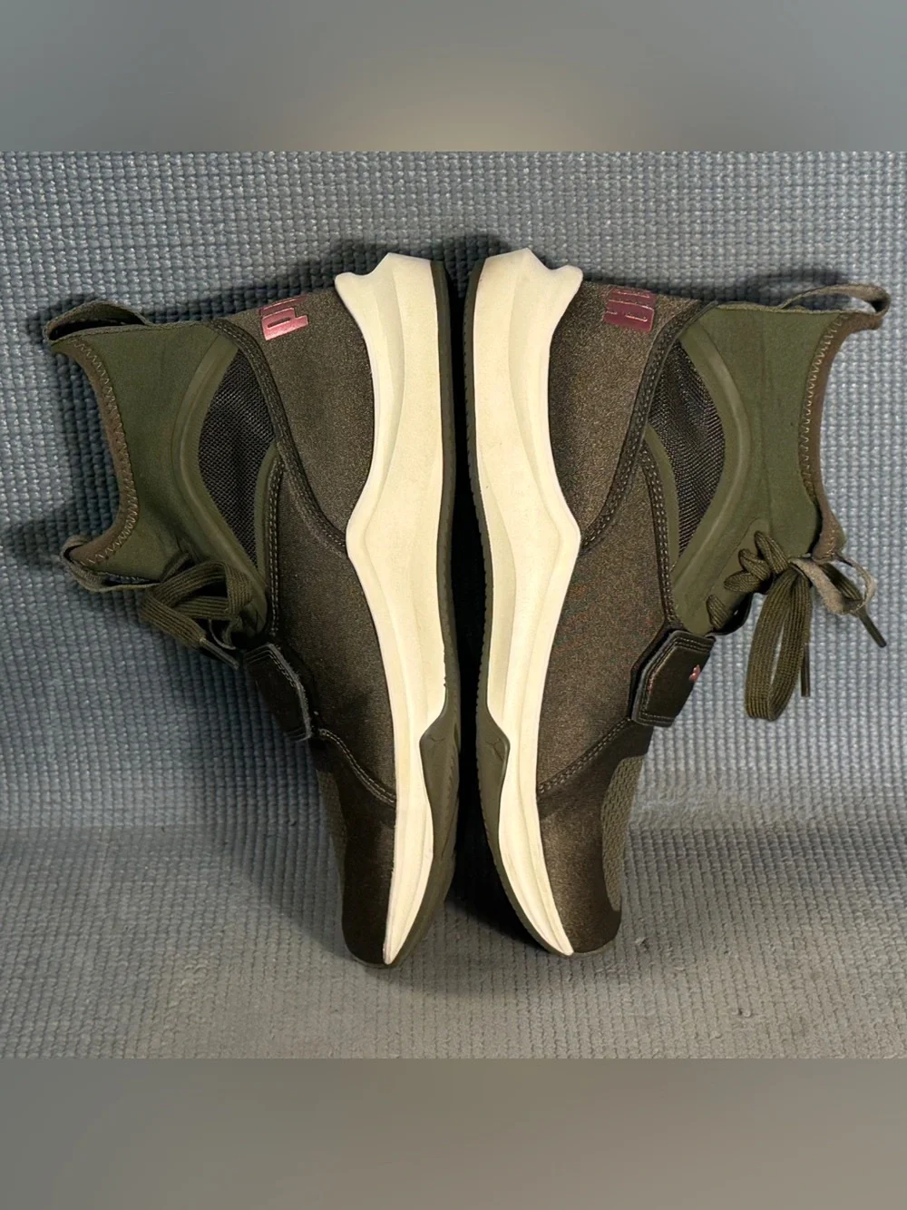 Puma phenom mid